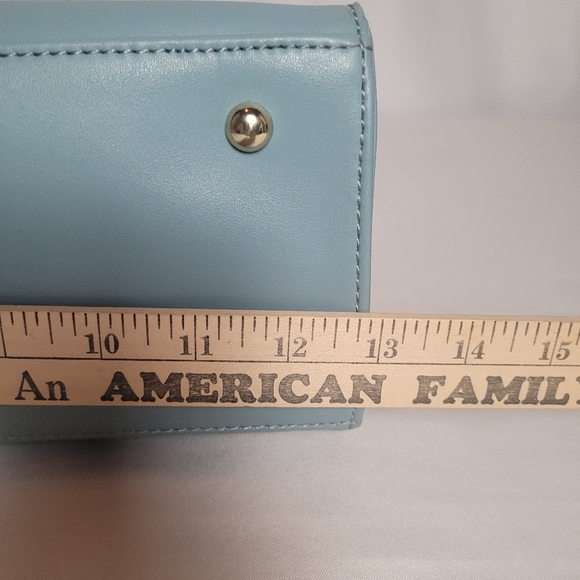 Anne Klein Coast Is Clear Ice Baby Blue Shoulder Bag Gold Hardware - Picture 9 of 15